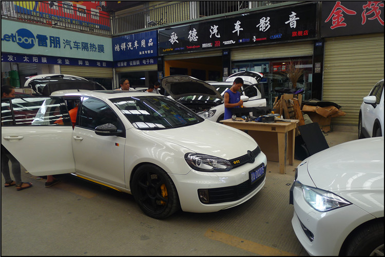 武汉歌德汽车音响改装优惠套餐火热进行中！！